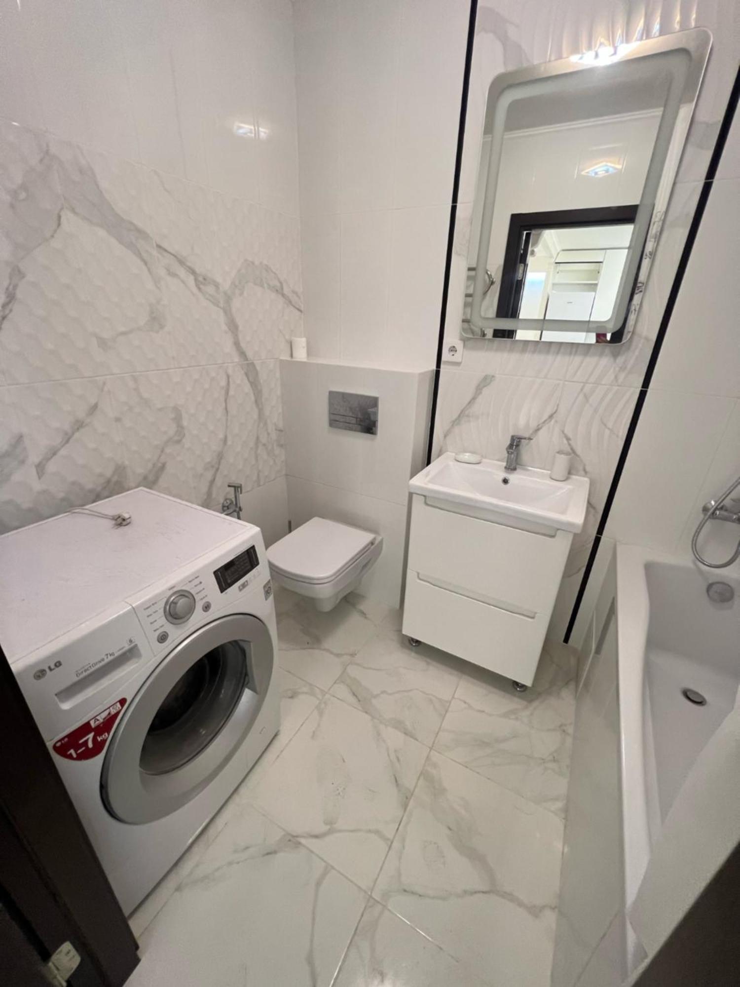 Green House Апартаменти В Новобудові По Вул Зелена 204 Lviv Ngoại thất bức ảnh